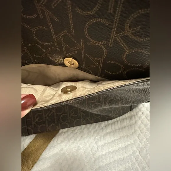 Calvin Klein Brown Logo Crossbody Bag Double Zip Adjustable Strap - Picture 5 of 9